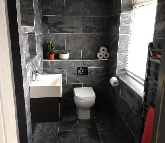 Stunning 5 Bed 3 Bathroom In Headingley Сasa de vacaciones Leeds (West Yorkshire)