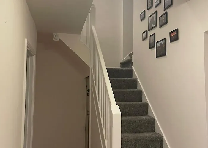 Stunning 5 Bed 3 Bathroom In Headingley Сasa de vacaciones Leeds (West Yorkshire)