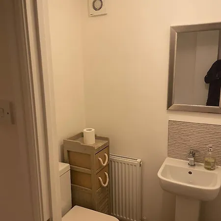 Stunning 5 Bed 3 Bathroom In Headingley Tatil Evi